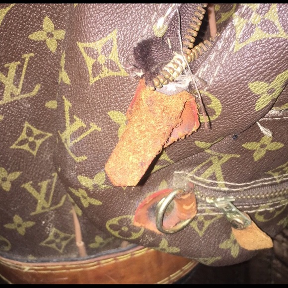 Louis Vuitton Golf Bag - Picture 6 of 8